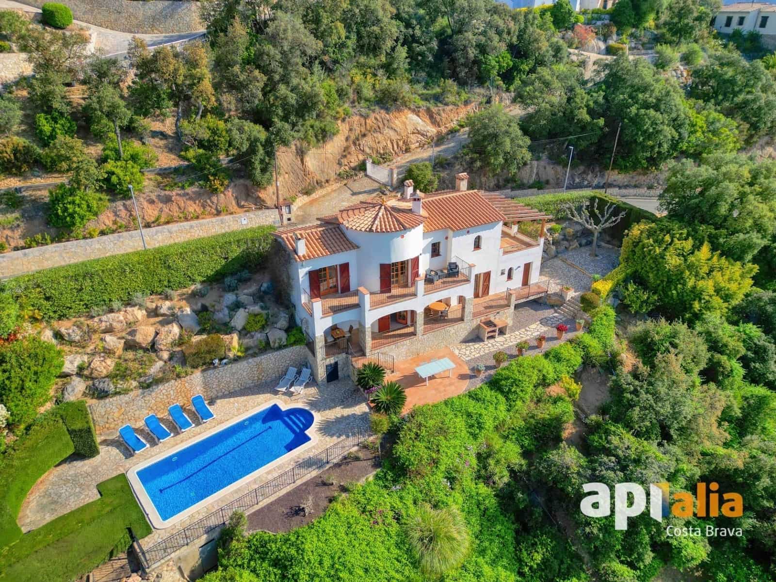 4 bedroom Villa for sale in Calonge i Sant Antoni with pool - € 675,000 (Ref: 9374128)