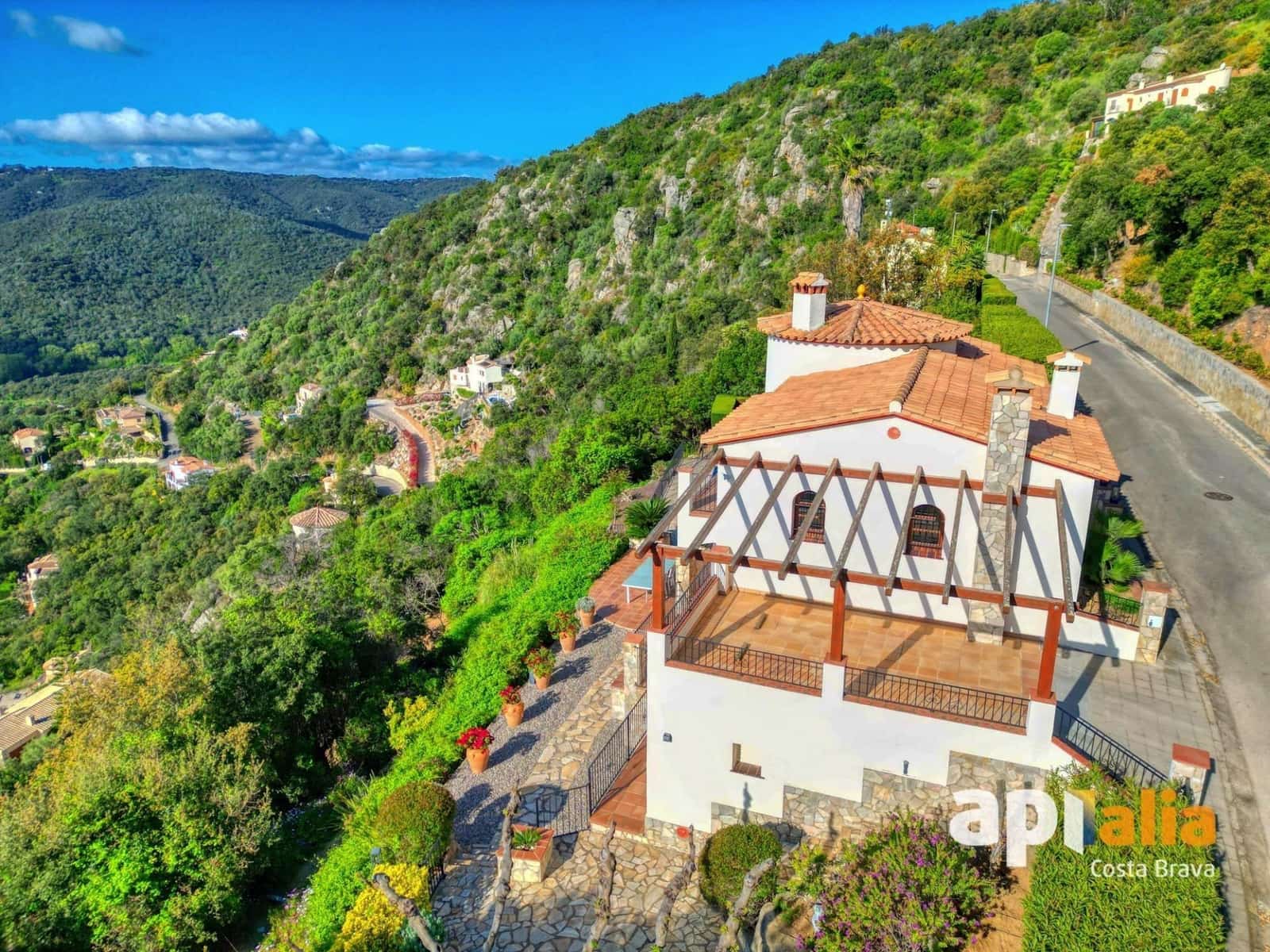 4 bedroom Villa for sale in Calonge i Sant Antoni with pool - € 675,000 (Ref: 9374128)