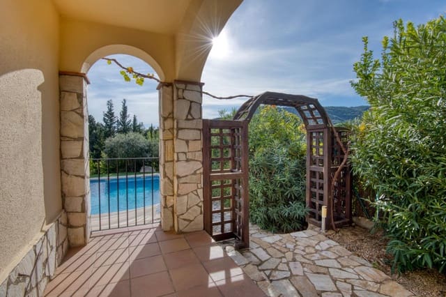 3 soveværelse Villa til salg i Calonge i Sant Antoni med swimmingpool garage - € 540.000 (Ref: 9374129)