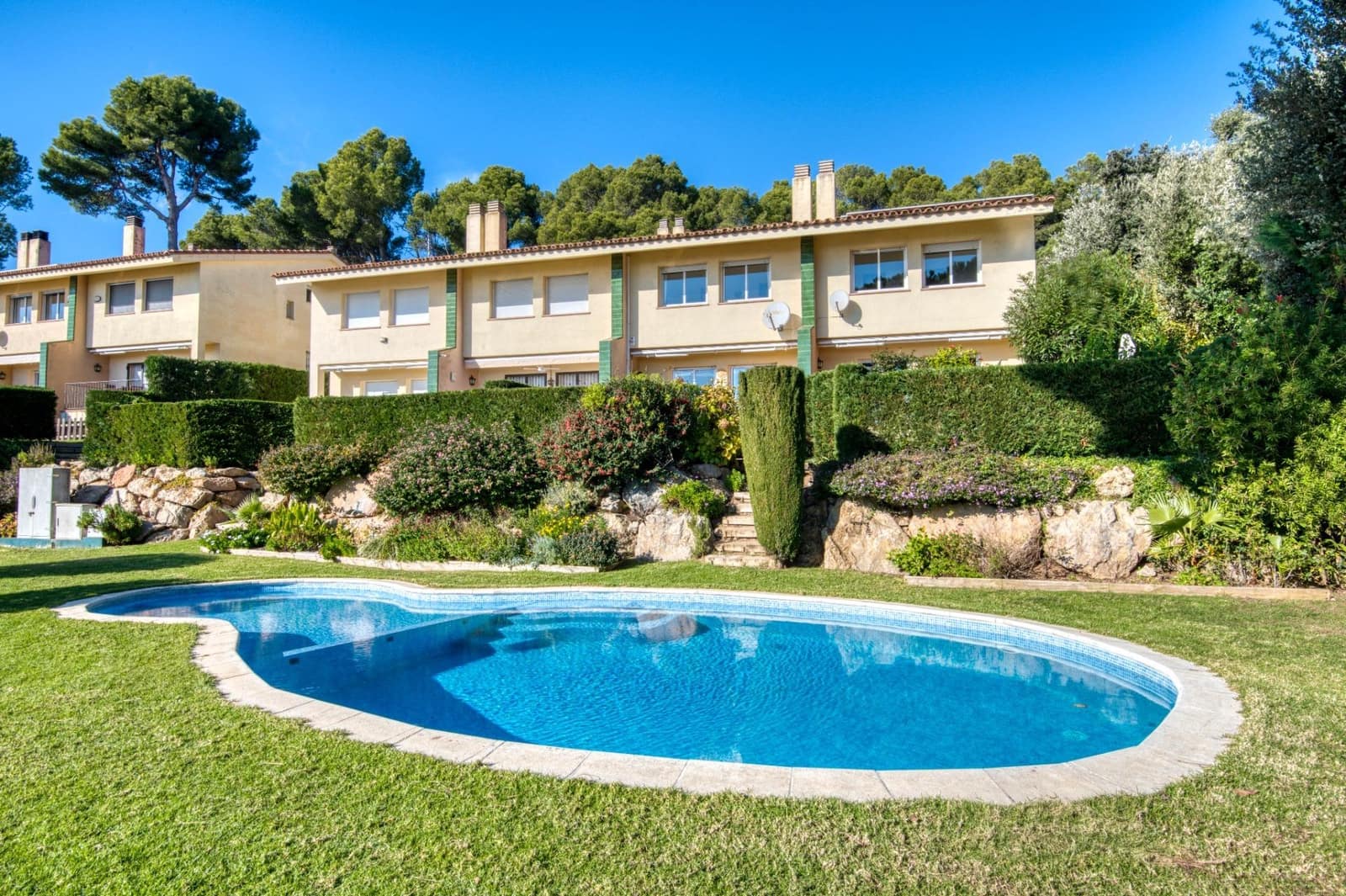3 soveværelse Rækkehus til salg i Sant Feliu de Guixols med swimmingpool garage - € 530.000 (Ref: 9441378)