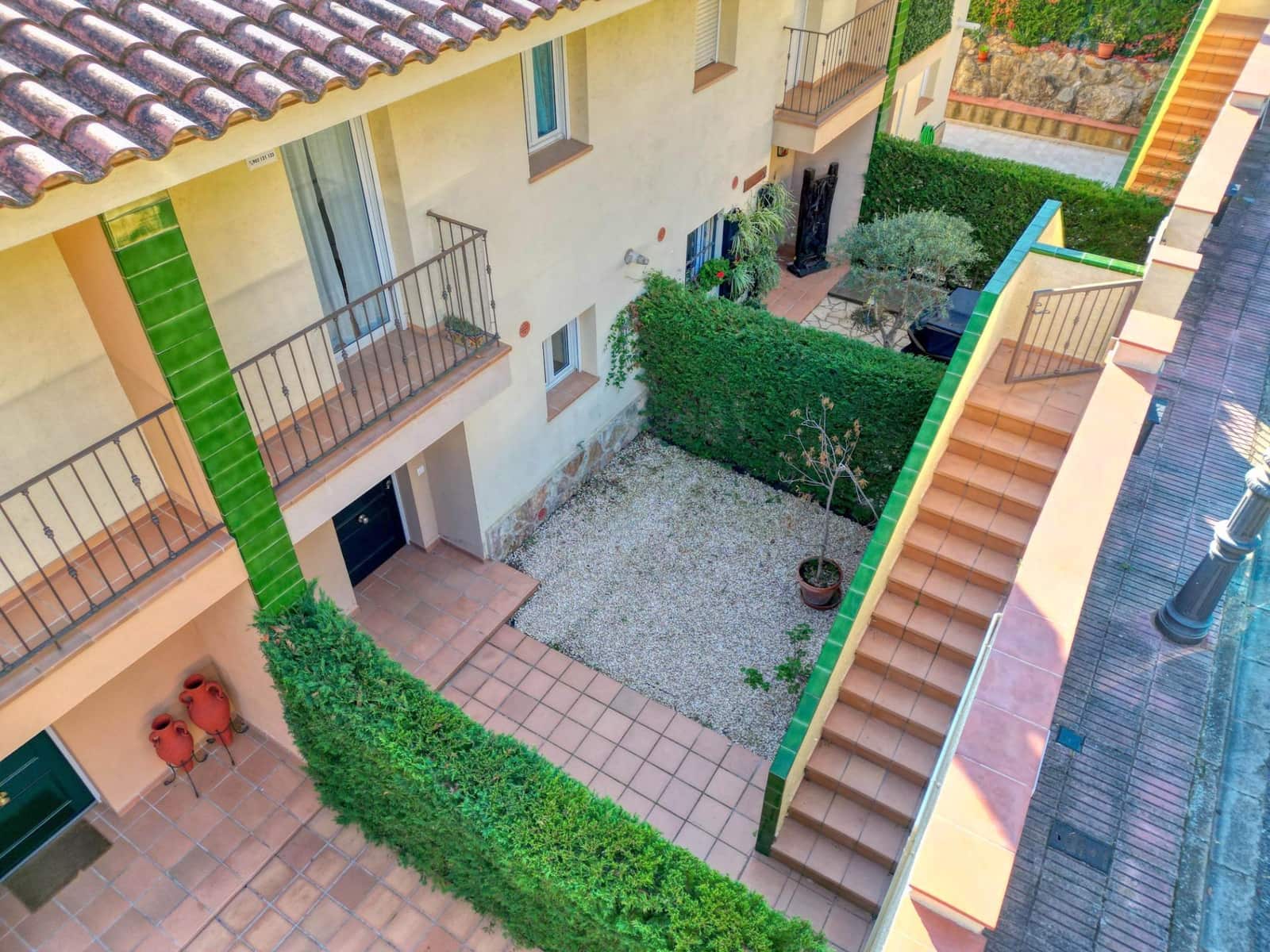 3 soveværelse Rækkehus til salg i Sant Feliu de Guixols med swimmingpool garage - € 530.000 (Ref: 9441378)