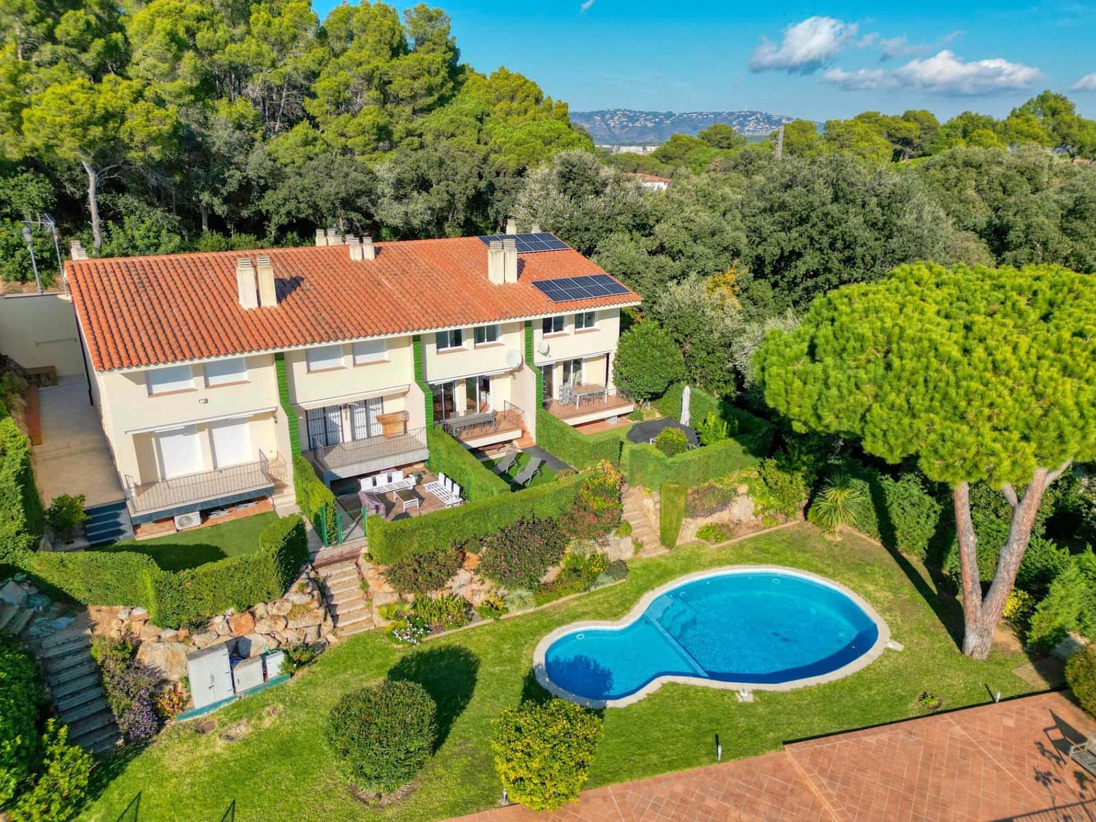 3 soveværelse Rækkehus til salg i Sant Feliu de Guixols med swimmingpool garage - € 530.000 (Ref: 9441378)