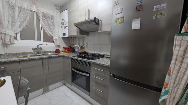 2 makuuhuone Asunto myytävänä paikassa Sant Feliu de Guíxols - 165 000 € (Ref: 9456285)