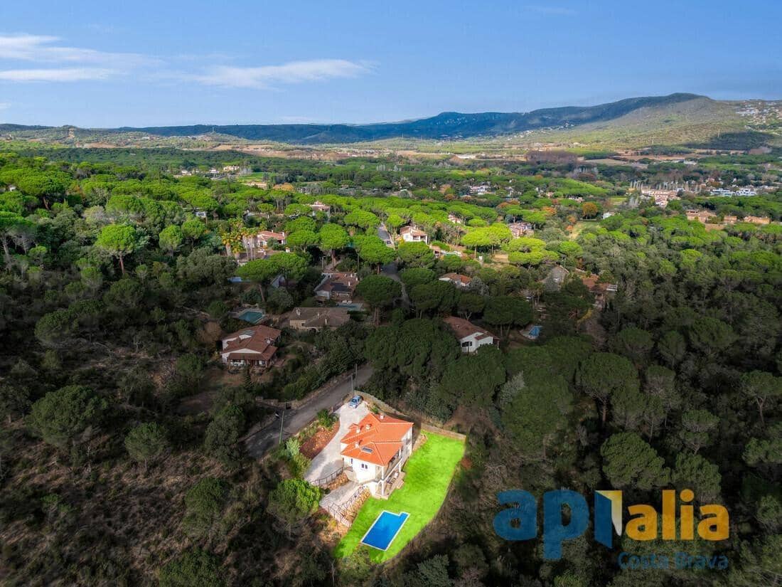 5 camera da letto Villa in vendita in Santa Cristina d'Aro con piscina - 795.000 € (Rif: 9478745)
