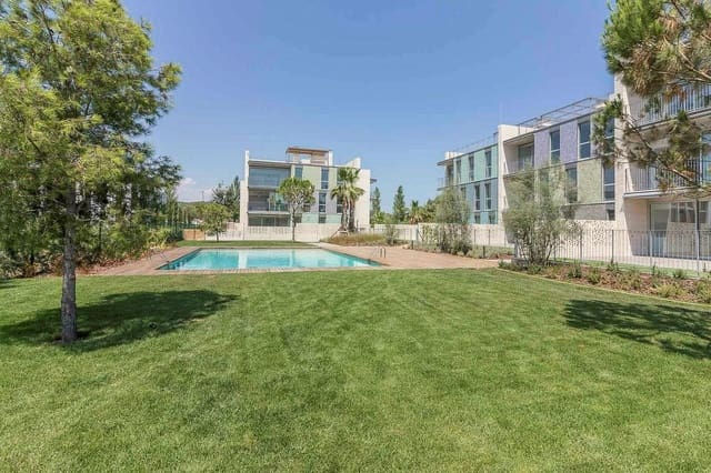 3 slaapkamer Penthouse te koop in Platja d'Aro, Castell-Platja d'Aro met zwembad - € 530.000 (Ref: 9520849)