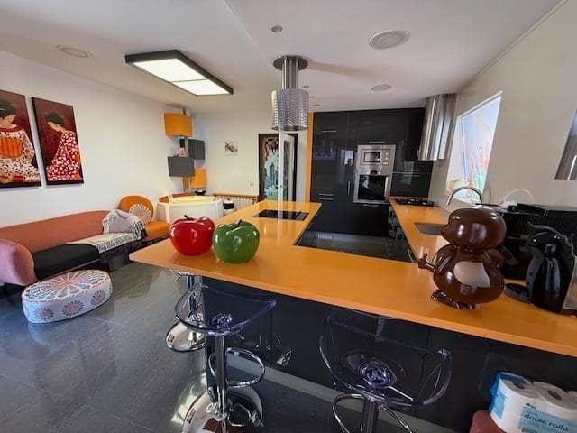 3 bedroom Flat for sale in Lloret de Mar with garage - € 365,000 (Ref: 9524312)