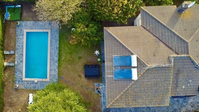 Chalet de 7 habitaciones en Calonge i Sant Antoni en venta con piscina - 569.000 € (Ref: 9527699)