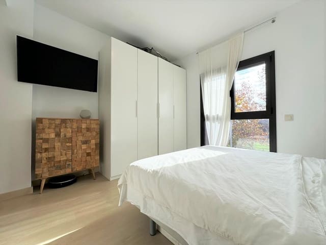 Ático de 3 habitaciones en Platja d'Aro, Castell-Platja d'Aro en venta con piscina garaje - 400.000 € (Ref: 9530546)