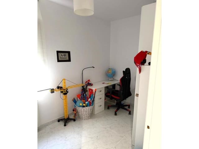 3 quarto Apartamento para venda em Sant Feliu de Guíxols - 225 000 € (Ref: 9551524)