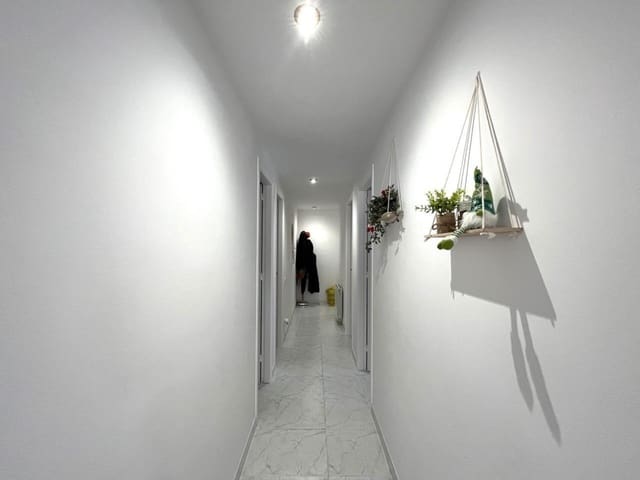 3 quarto Apartamento para venda em Sant Feliu de Guíxols - 225 000 € (Ref: 9551524)