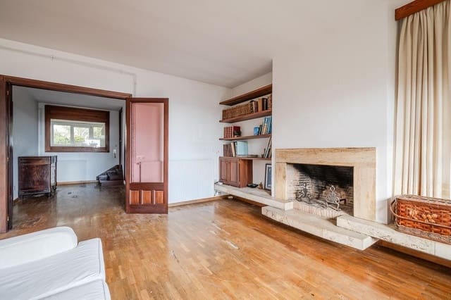 Chalet de 4 habitaciones en Sant Feliu de Guíxols en venta con garaje - 750.000 € (Ref: 9605006)