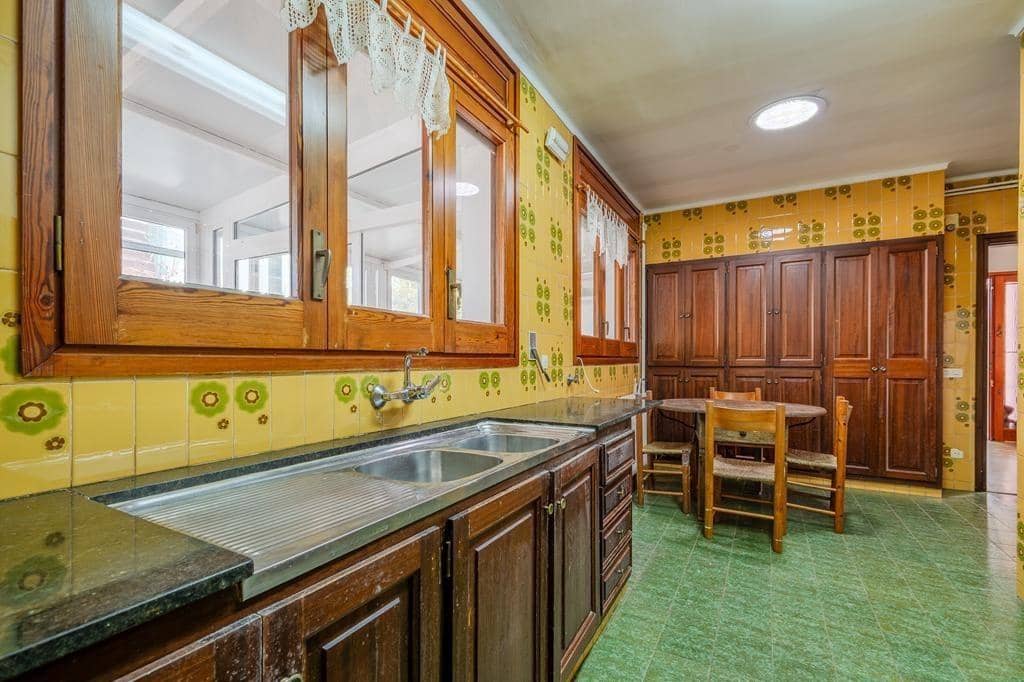 Chalet de 4 habitaciones en Sant Feliu de Guíxols en venta con garaje - 750.000 € (Ref: 9605006)