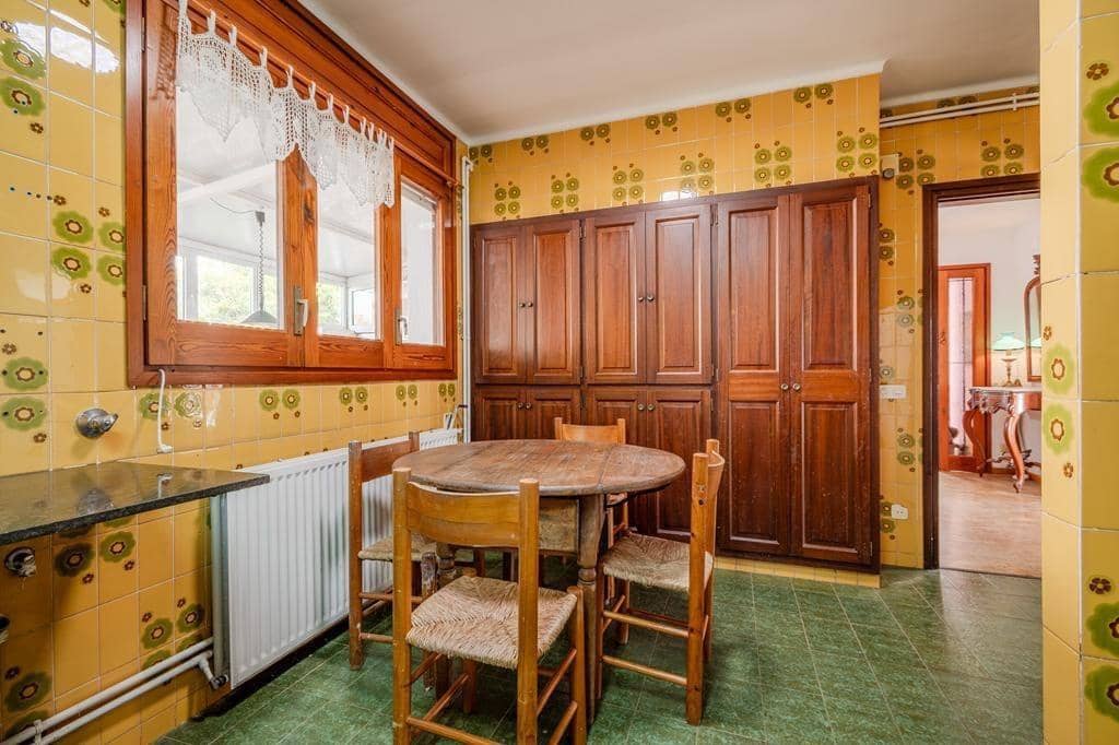 Chalet de 4 habitaciones en Sant Feliu de Guíxols en venta con garaje - 750.000 € (Ref: 9605006)