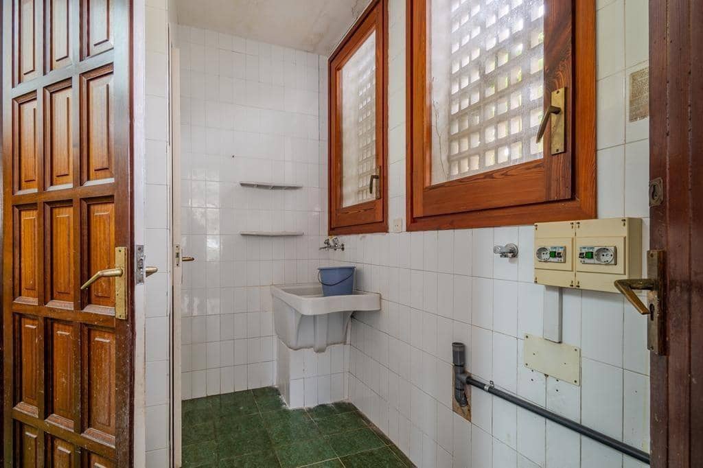 Chalet de 4 habitaciones en Sant Feliu de Guíxols en venta con garaje - 750.000 € (Ref: 9605006)