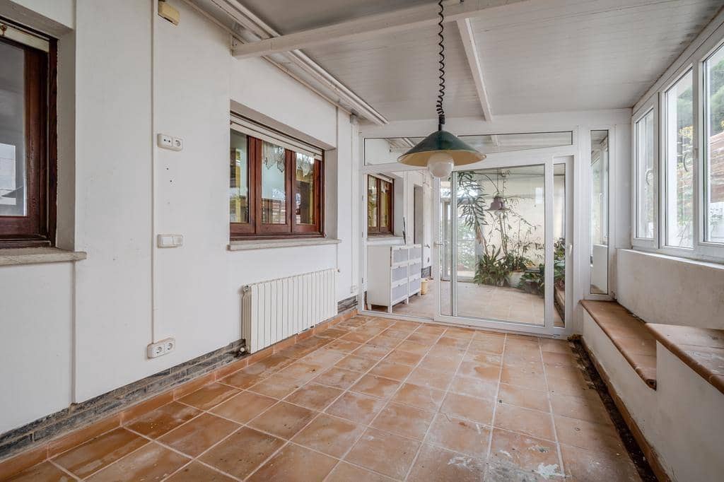 Chalet de 4 habitaciones en Sant Feliu de Guíxols en venta con garaje - 750.000 € (Ref: 9605006)