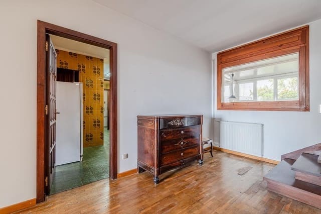 Chalet de 4 habitaciones en Sant Feliu de Guíxols en venta con garaje - 750.000 € (Ref: 9605006)