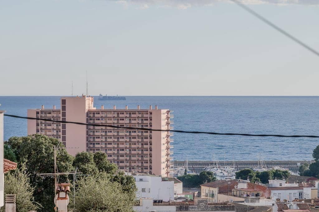 Chalet de 4 habitaciones en Sant Feliu de Guíxols en venta con garaje - 750.000 € (Ref: 9605006)