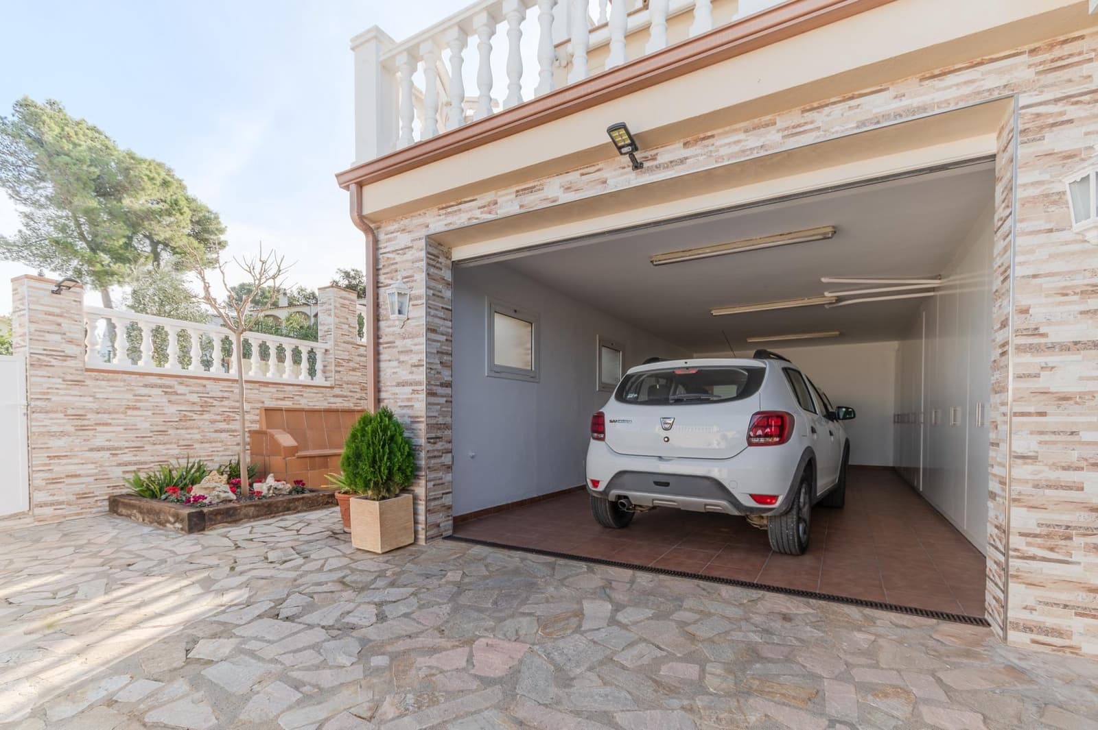 5 sypialnia Willa na sprzedaż w Els Masos De Pals z basenem garażem - 1 200 000 € (Ref: 9625685)