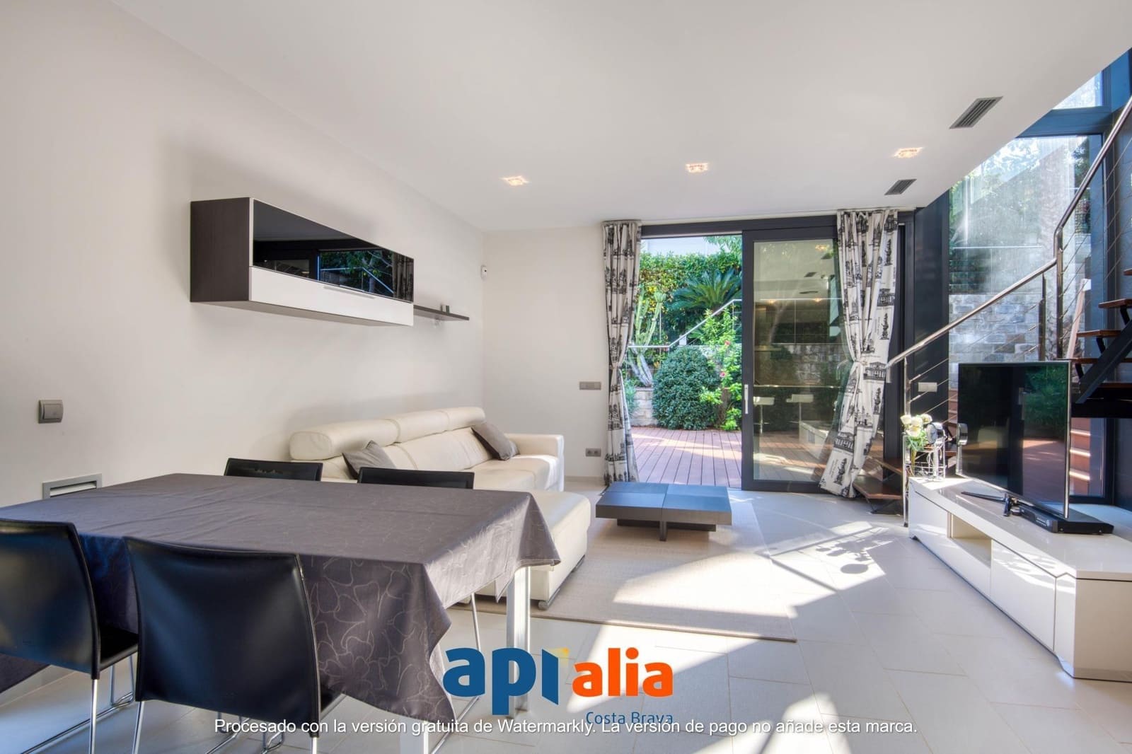 3 Zimmer Villa zu verkaufen in Blanes mit Pool Garage - 1.300.000 € (Ref: 9625686)