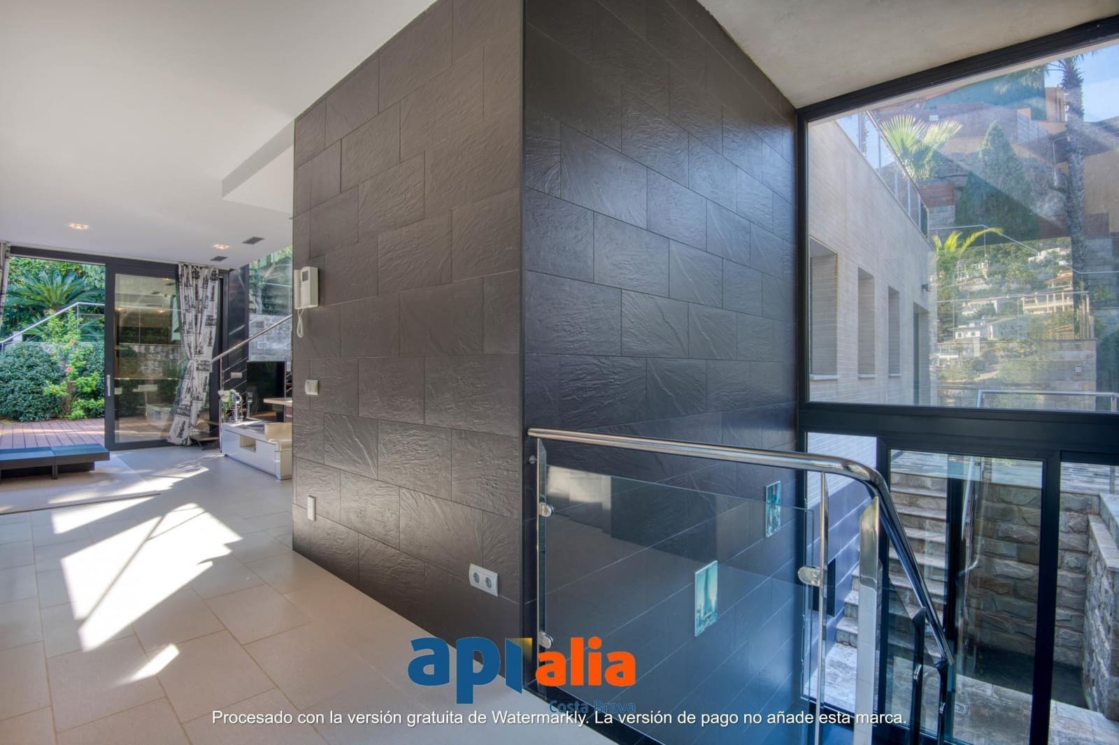 3 Zimmer Villa zu verkaufen in Blanes mit Pool Garage - 1.300.000 € (Ref: 9625686)