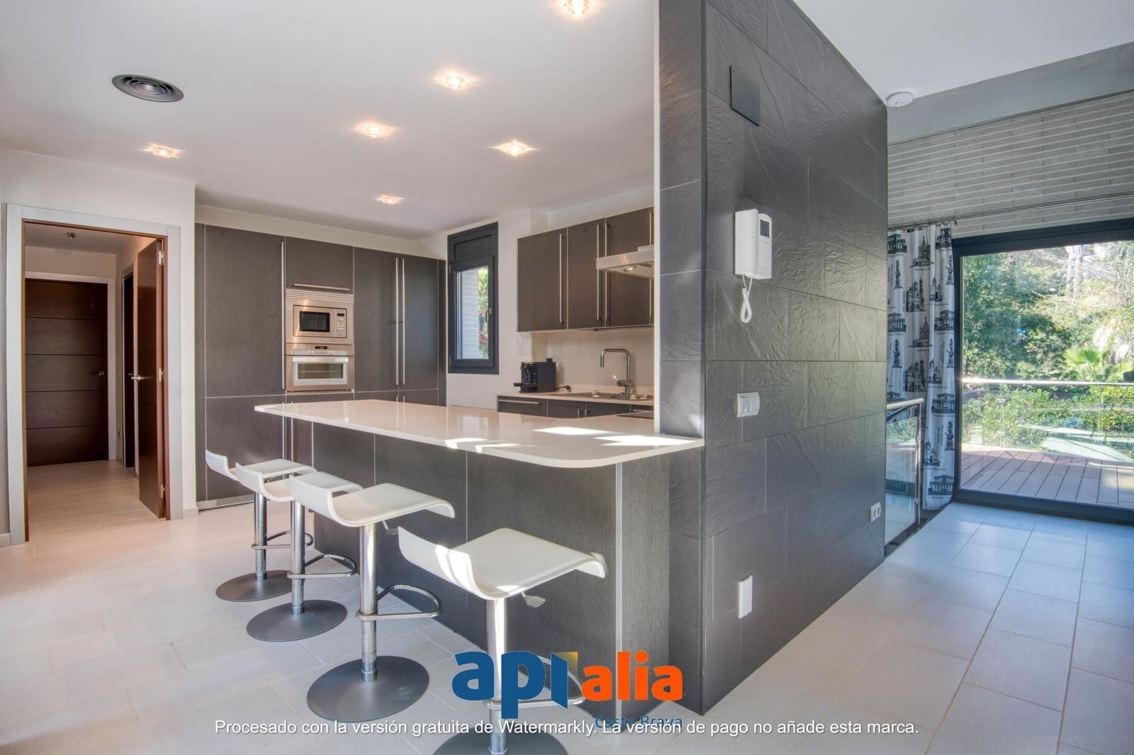 3 Zimmer Villa zu verkaufen in Blanes mit Pool Garage - 1.300.000 € (Ref: 9625686)