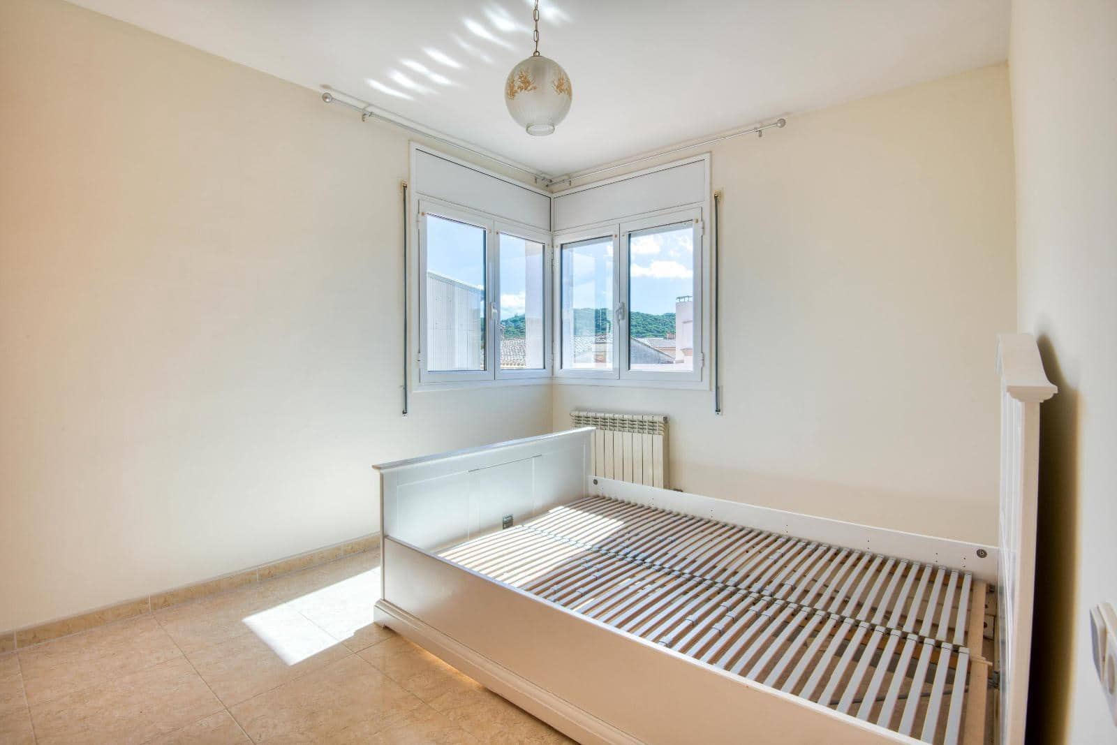 5 soveværelse Villa til salg i Sant Feliu de Guixols med garage - € 600.000 (Ref: 9625688)