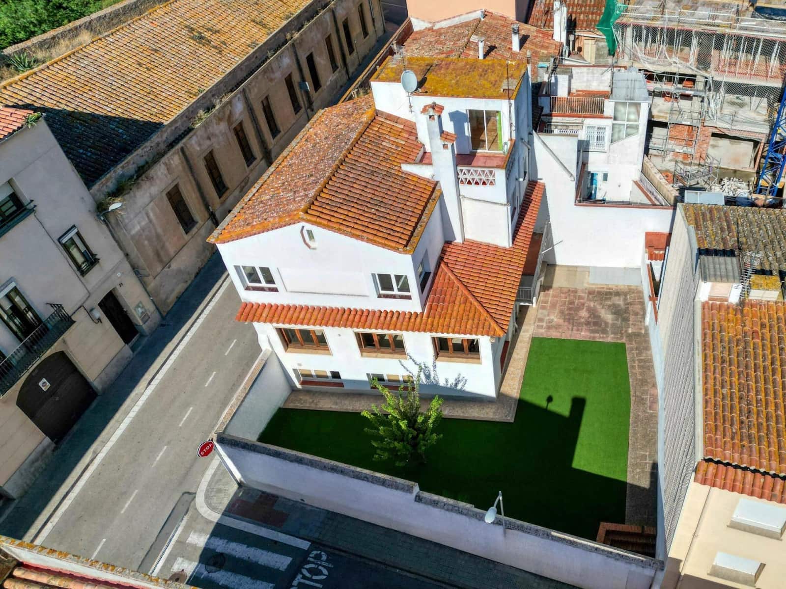5 soveværelse Villa til salg i Sant Feliu de Guixols med garage - € 600.000 (Ref: 9625688)