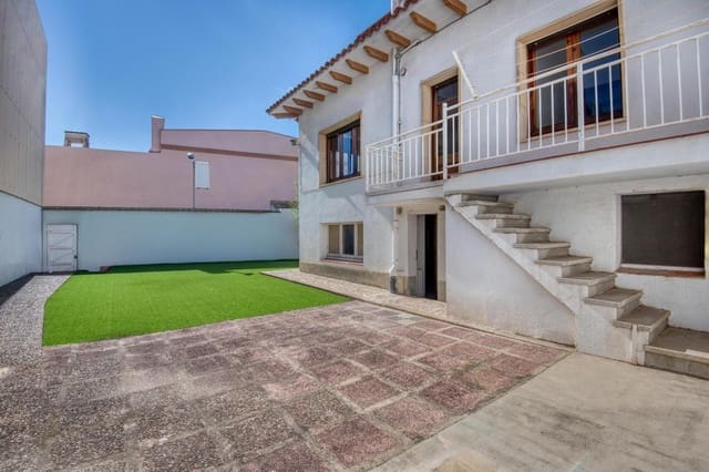 5 sypialnia Willa na sprzedaż w Sant Feliu de Guíxols z garażem - 600 000 € (Ref: 9625688)