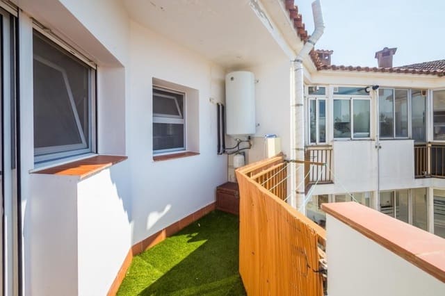 Apartamento de 3 habitaciones en Santa Cristina d'Aro en venta - 290.000 € (Ref: 9630002)