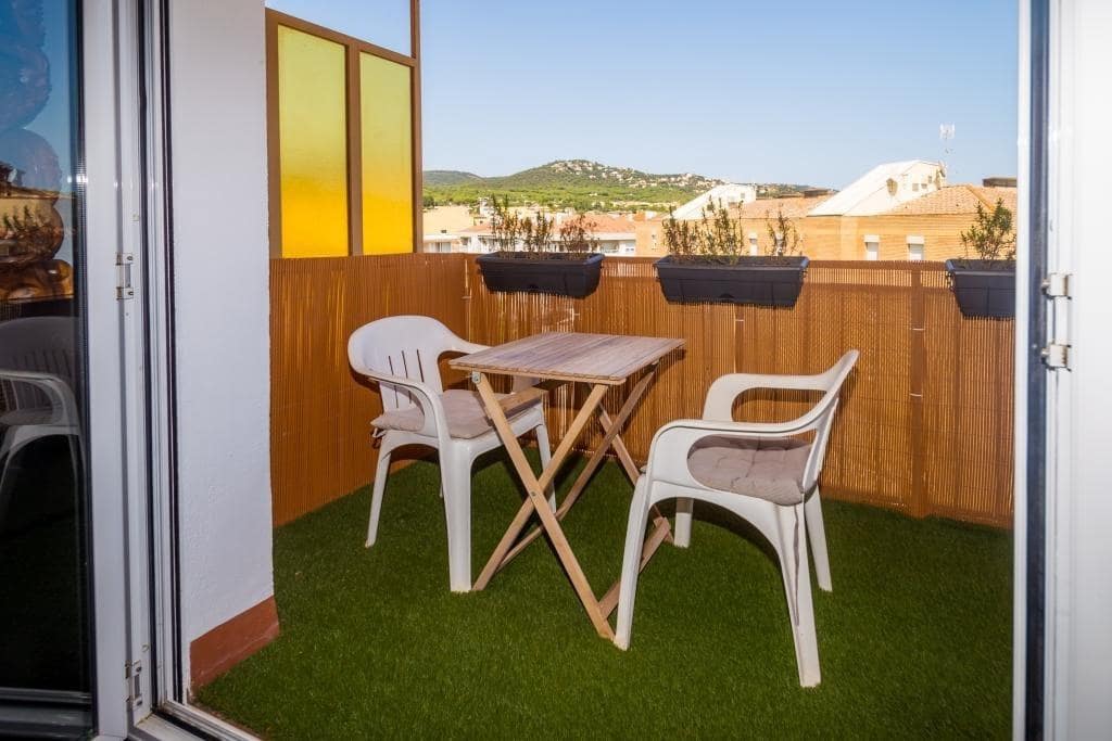 Apartamento de 3 habitaciones en Santa Cristina d'Aro en venta - 290.000 € (Ref: 9630002)