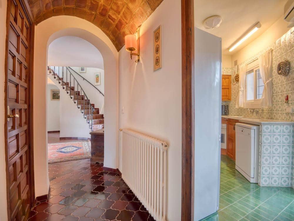 4 slaapkamer Villa te koop in Santa Cristina d'Aro met zwembad garage - € 895.000 (Ref: 9630003)