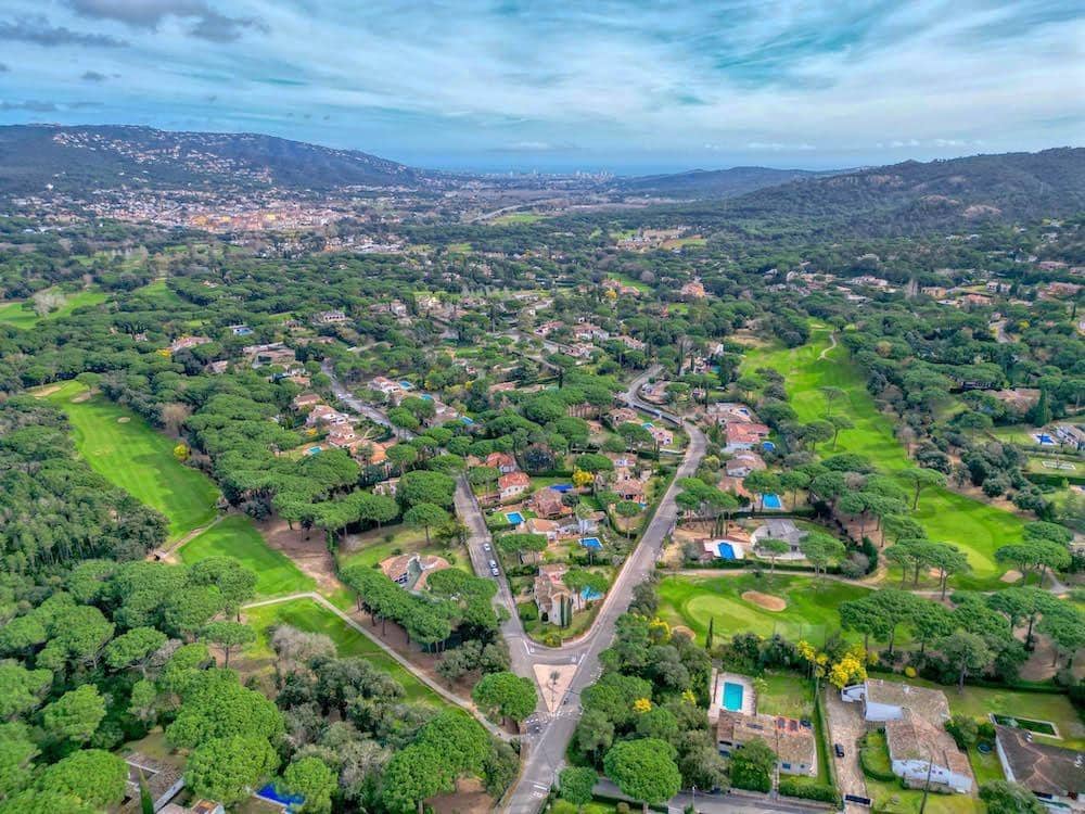 4 slaapkamer Villa te koop in Santa Cristina d'Aro met zwembad garage - € 895.000 (Ref: 9630003)