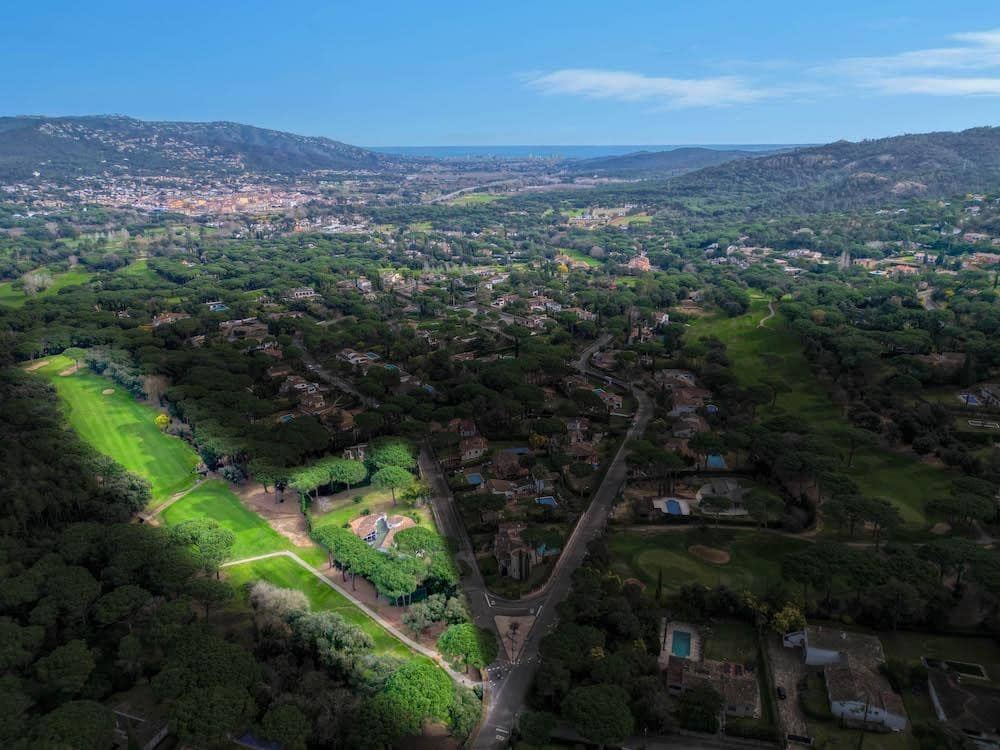4 bedroom Villa for sale in Santa Cristina d'Aro with pool garage - € 895,000 (Ref: 9630003)