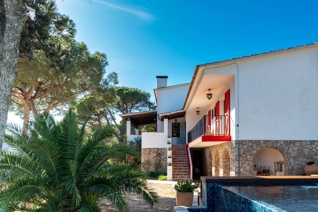 4 chambre Villa/Maison à vendre à Sant Feliu de Guíxols avec piscine garage - 998 000 € (Ref: 9640379)