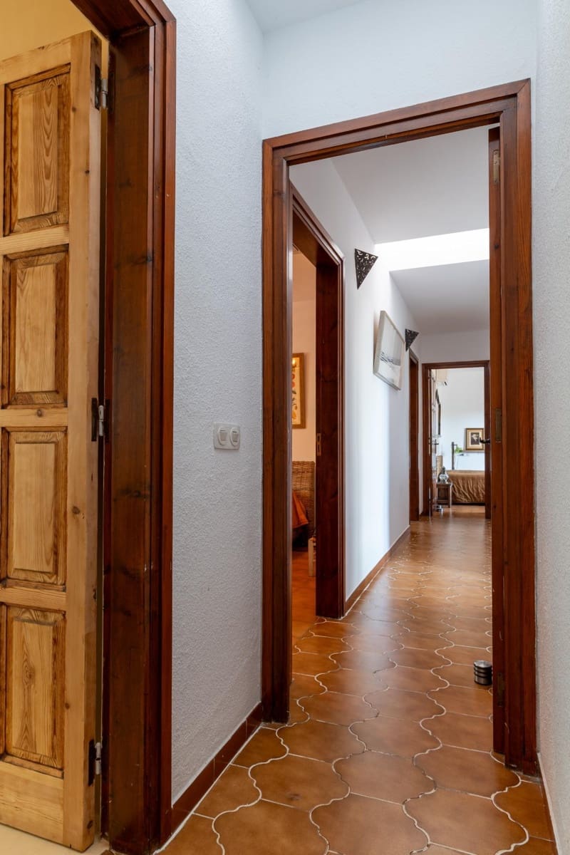 4 bedroom Villa for sale in Sant Feliu de Guixols with pool garage - € 998,000 (Ref: 9640379)