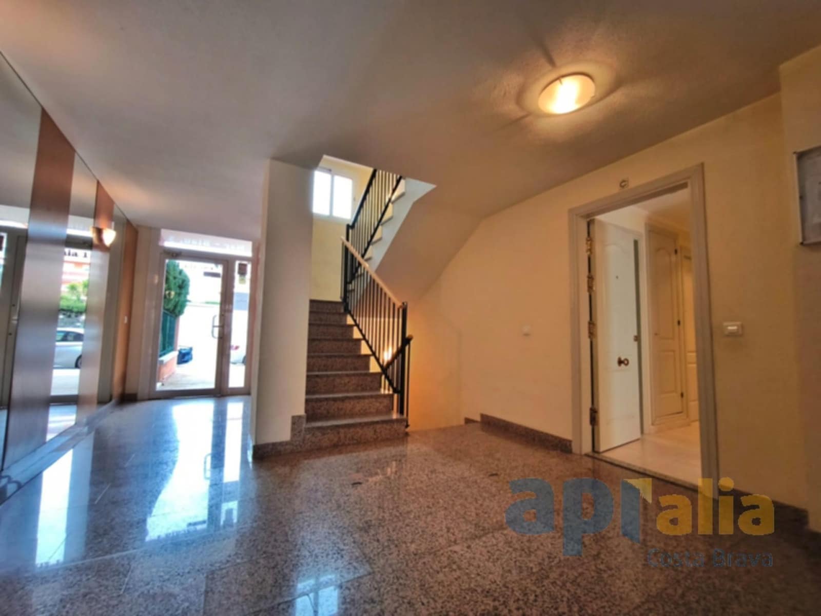 3 slaapkamer Appartement te koop in Sant Antoni de Calonge met zwembad - € 410.000 (Ref: 9648176)