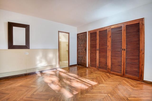 Apartamento de 3 habitaciones en Sant Feliu de Guíxols en venta - 385.000 € (Ref: 9648177)