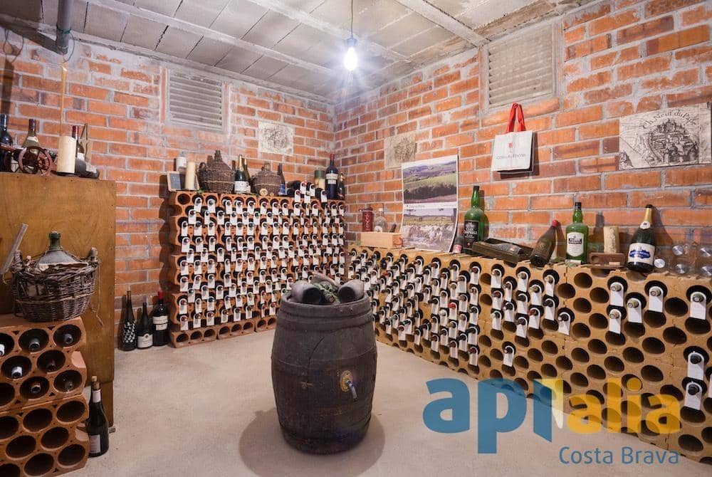 4 chambre Villa/Maison à vendre à Platja d'Aro avec piscine garage - 790 000 € (Ref: 9738583)