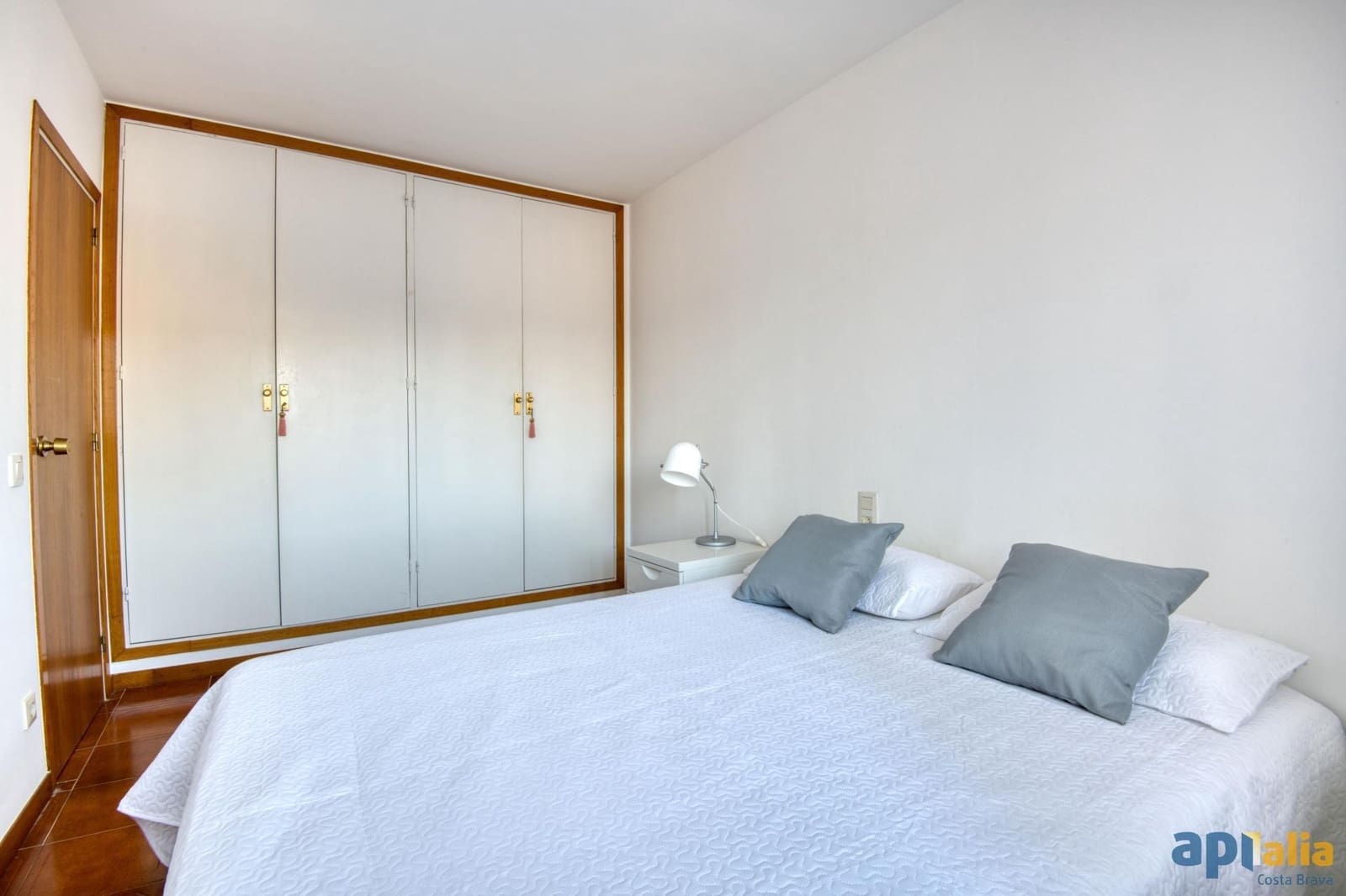 2 bedroom Flat for sale in Sant Feliu de Guixols - € 375,000 (Ref: 9747051)