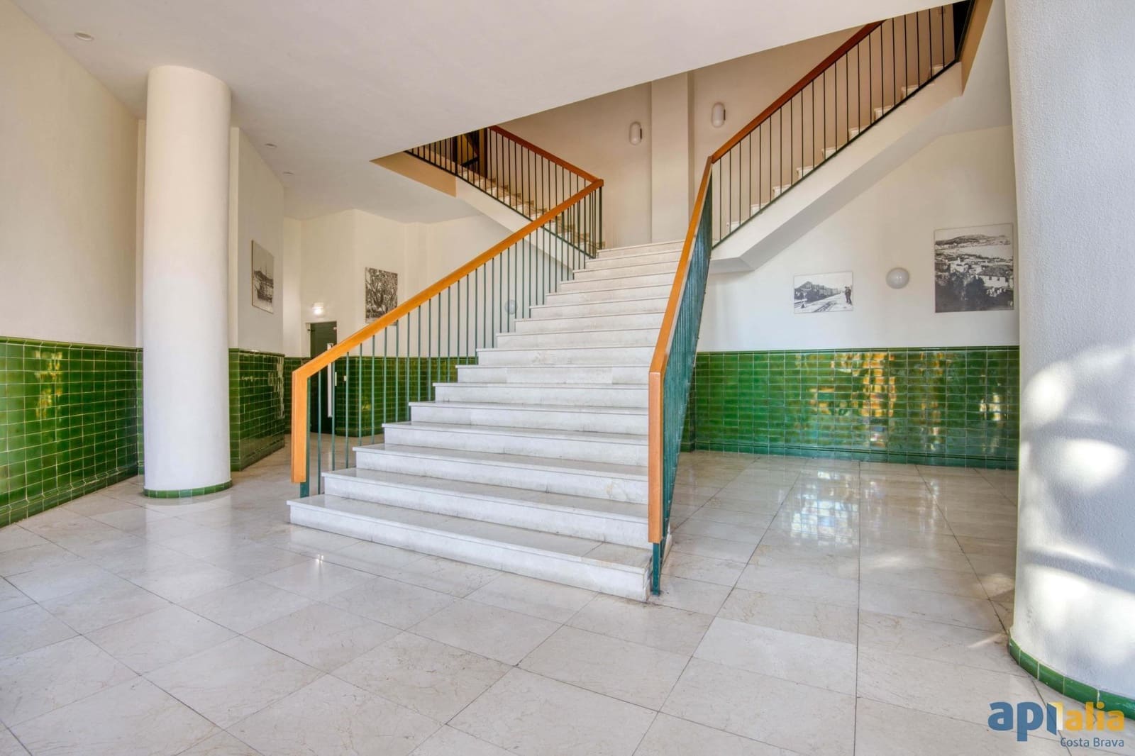 2 bedroom Flat for sale in Sant Feliu de Guixols - € 375,000 (Ref: 9747051)