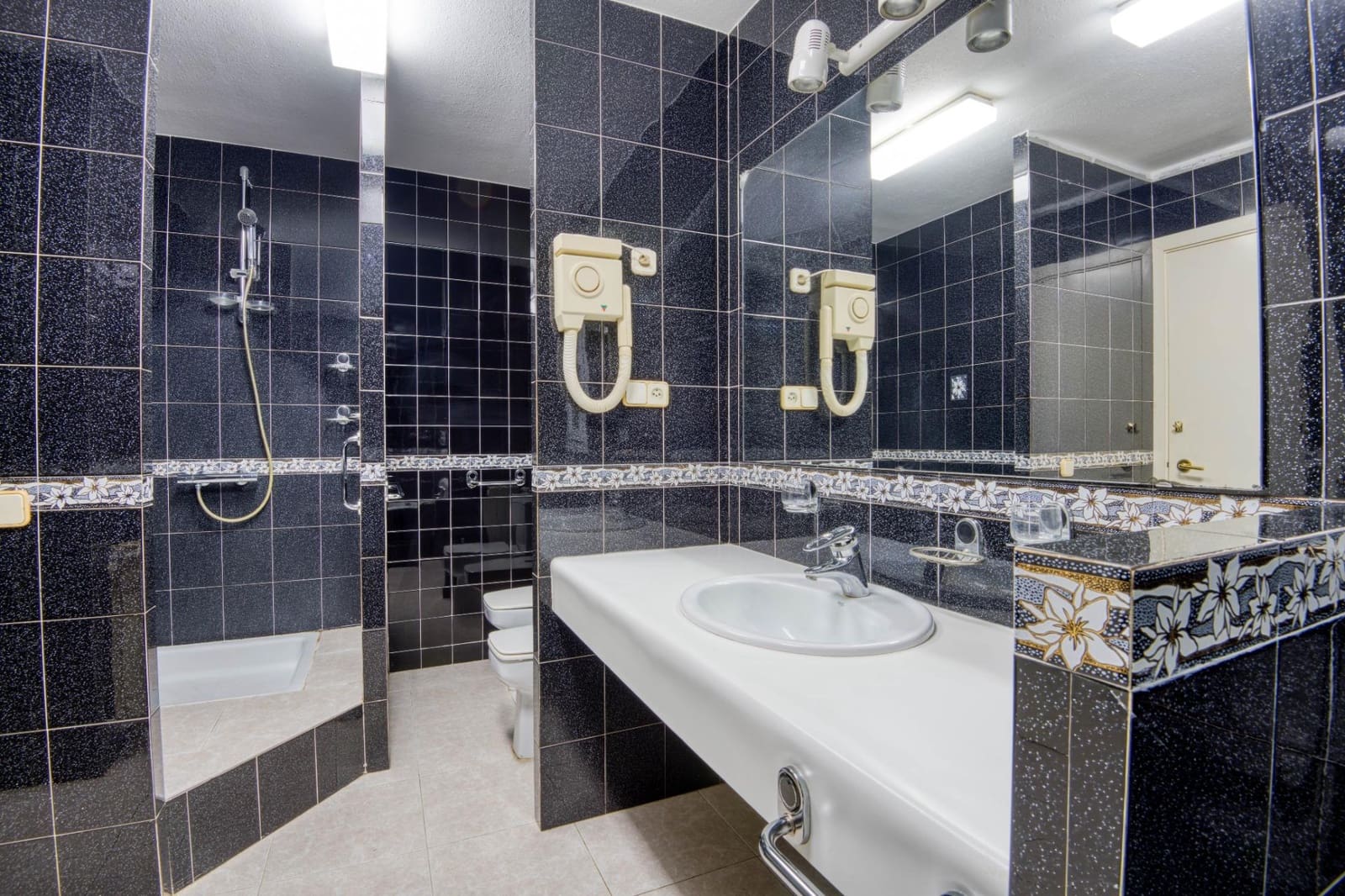 3 bedroom Villa for sale in Santa Cristina d'Aro with pool garage - € 785,000 (Ref: 9784065)