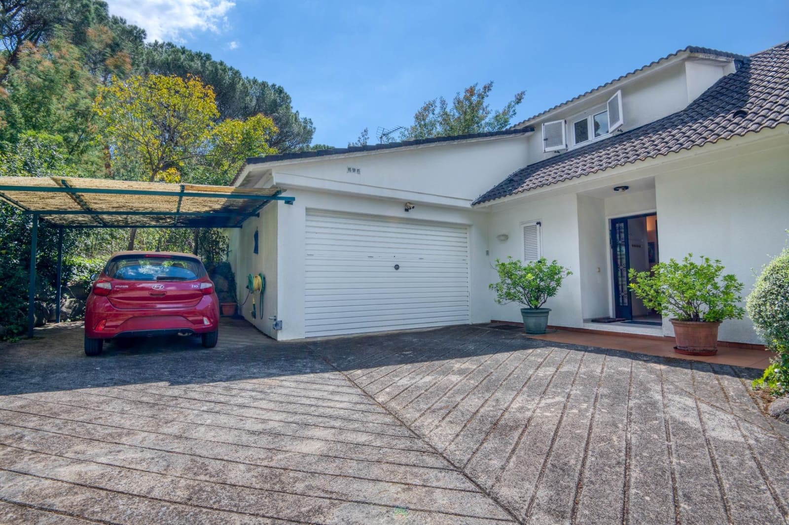 3 bedroom Villa for sale in Santa Cristina d'Aro with pool garage - € 785,000 (Ref: 9784065)