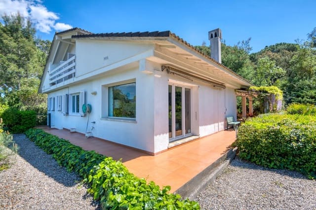 3 quarto Moradia para venda em Santa Cristina d'Aro com piscina garagem - 785 000 € (Ref: 9784065)