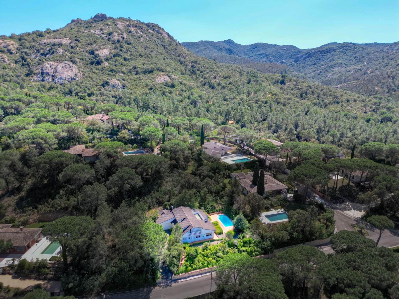 3 bedroom Villa for sale in Santa Cristina d'Aro with pool garage - € 785,000 (Ref: 9784065)