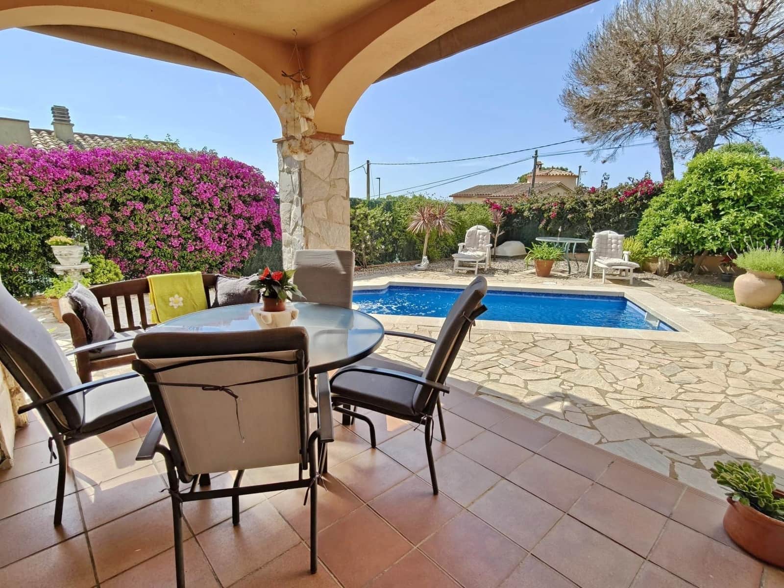 3 bedroom Villa for sale in Calonge i Sant Antoni with pool garage - € 490,000 (Ref: 9822950)