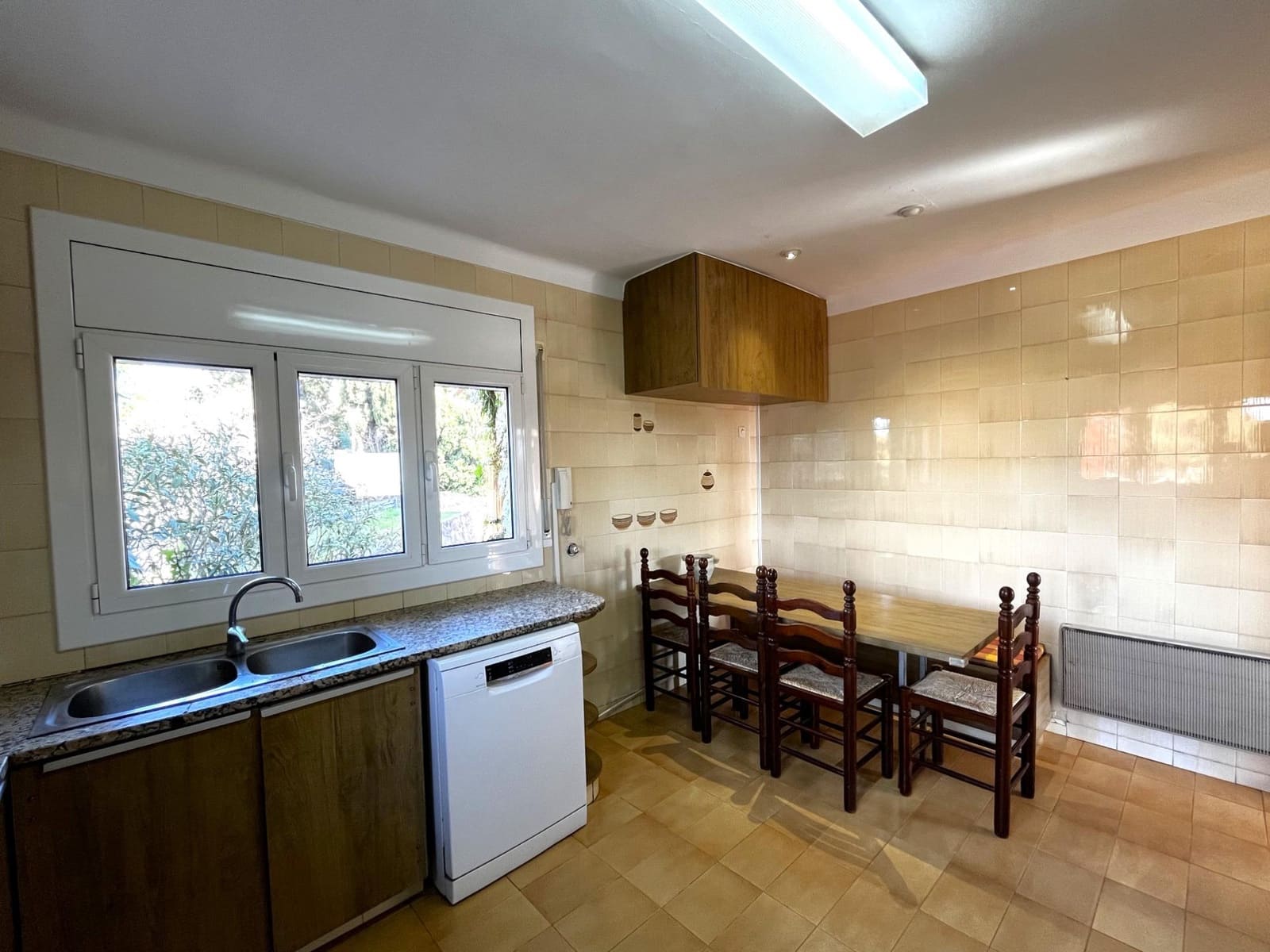 5 soveværelse Villa til salg i Sant Antoni de Calonge med swimmingpool garage - € 585.000 (Ref: 9840373)