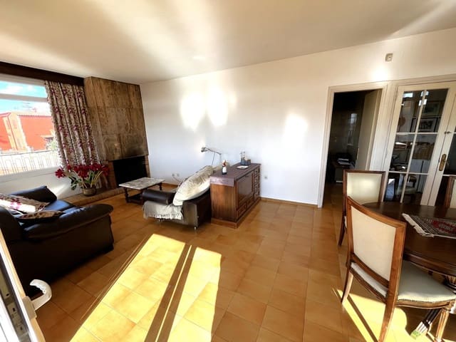 5 soveværelse Villa til salg i Sant Antoni de Calonge, Calonge i Sant Antoni med swimmingpool garage - € 585.000 (Ref: 9840373)