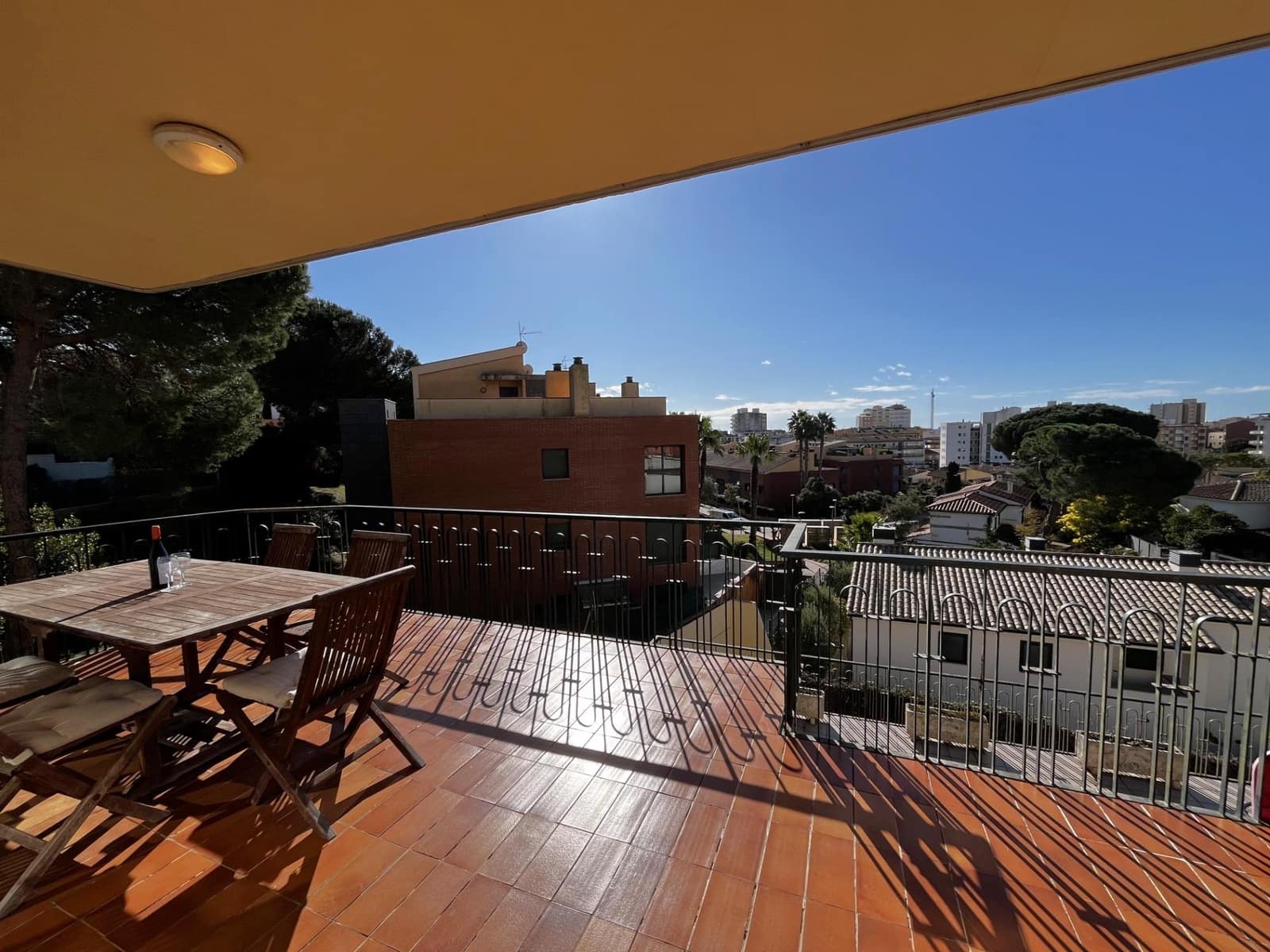 5 soveværelse Villa til salg i Sant Antoni de Calonge med swimmingpool garage - € 585.000 (Ref: 9840373)