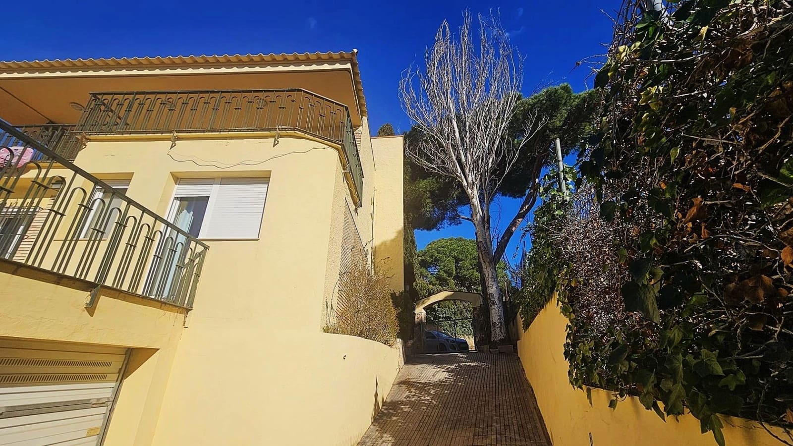 5 soveværelse Villa til salg i Sant Antoni de Calonge med swimmingpool garage - € 585.000 (Ref: 9840373)
