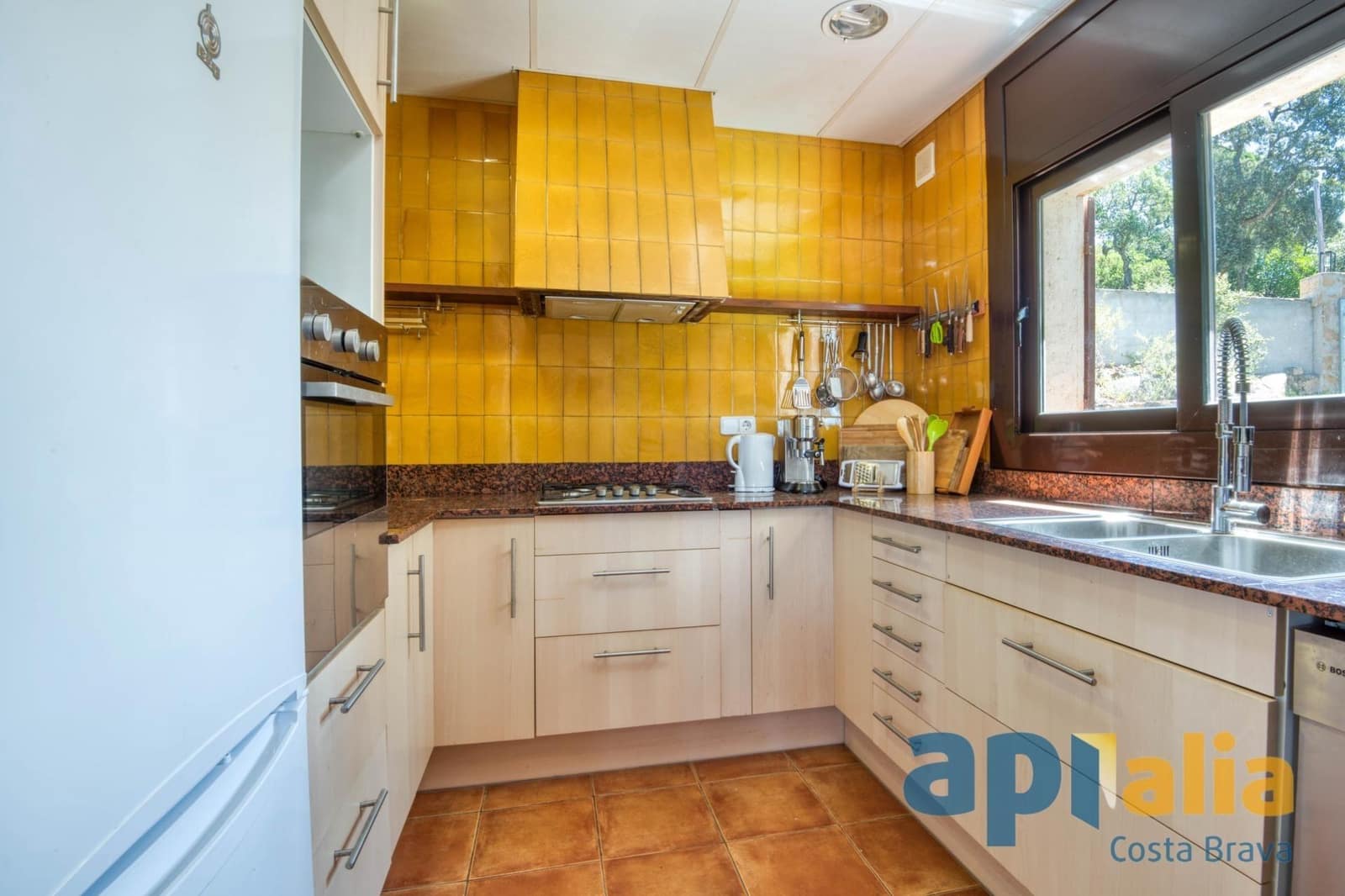 5 soveværelse Villa til salg i Santa Cristina d'Aro med swimmingpool garage - € 360.000 (Ref: 9915858)